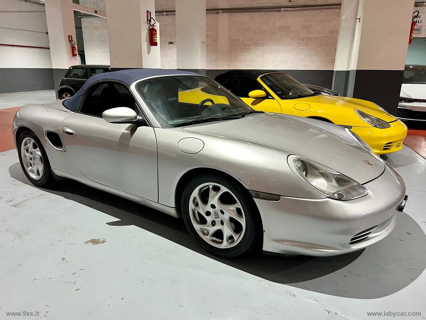 PORSCHE Boxster