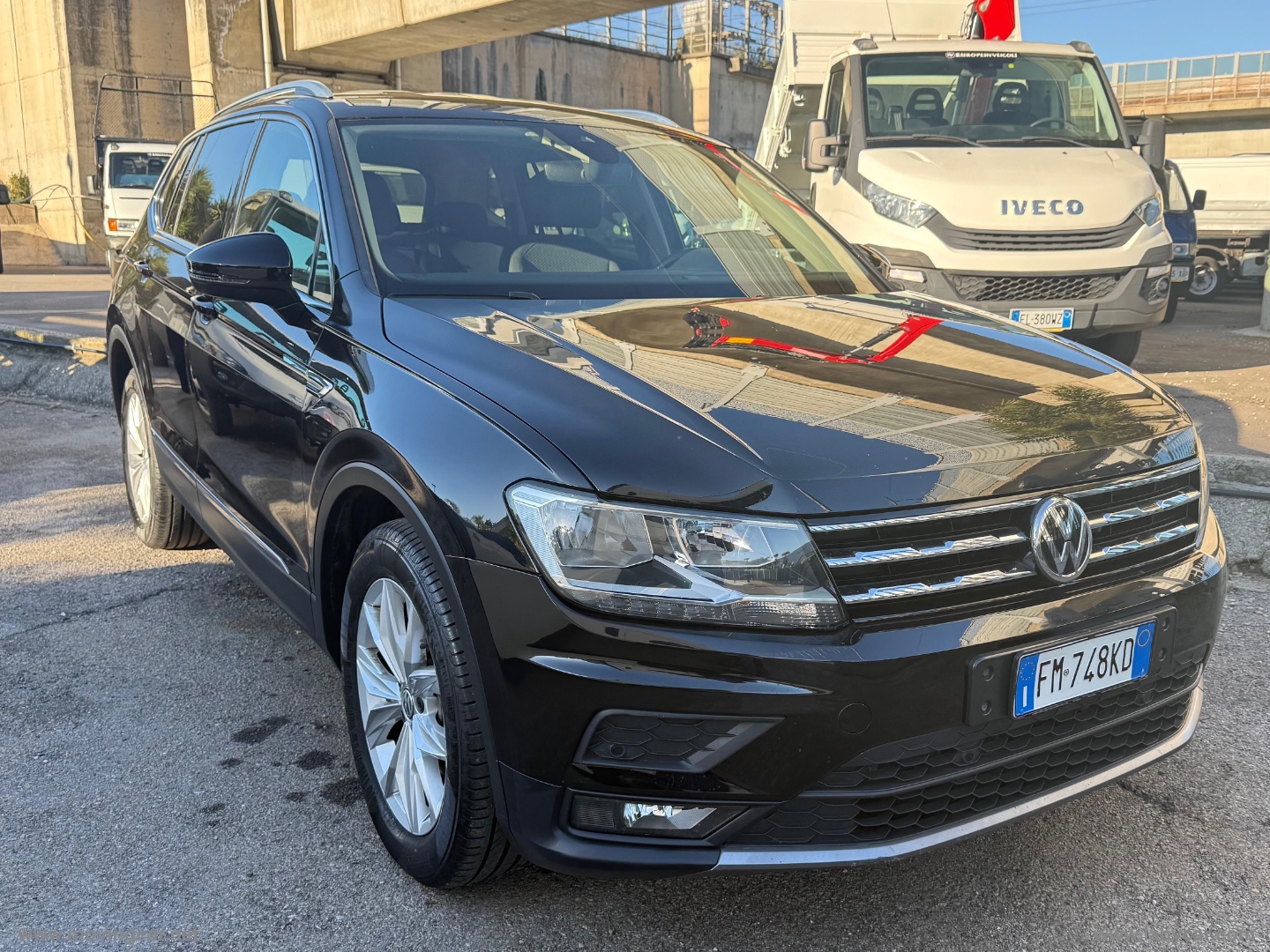 VOLKSWAGEN Tiguan Allspace