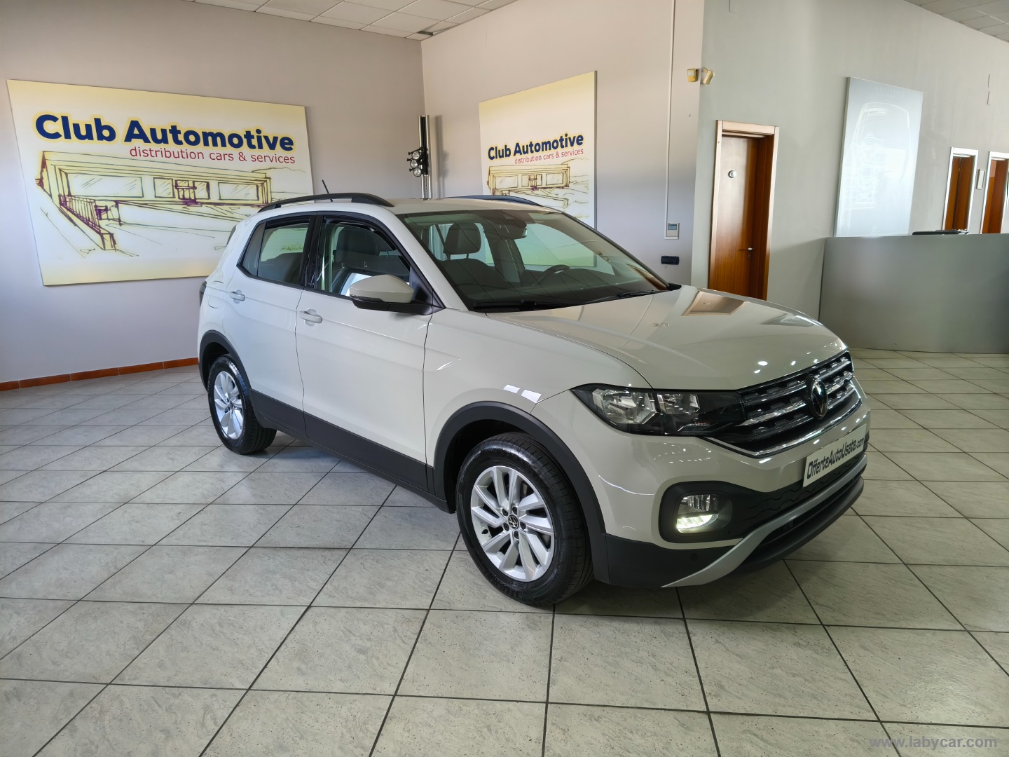 VOLKSWAGEN T-Cross