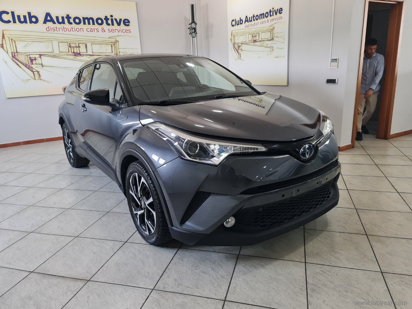 TOYOTA C-HR