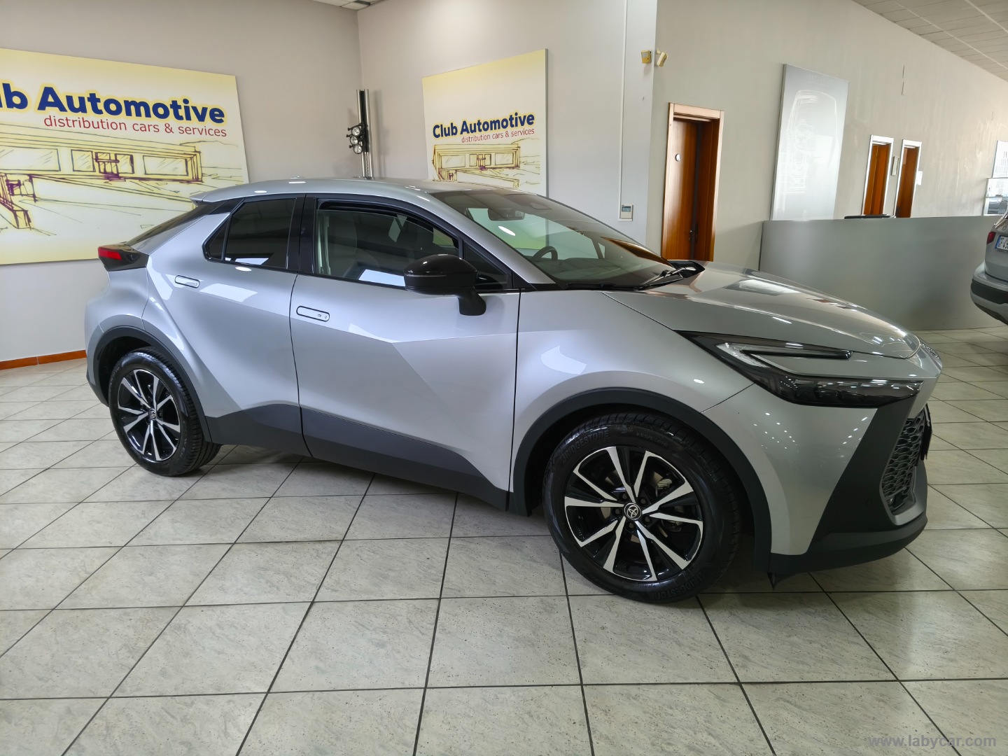 TOYOTA C-HR