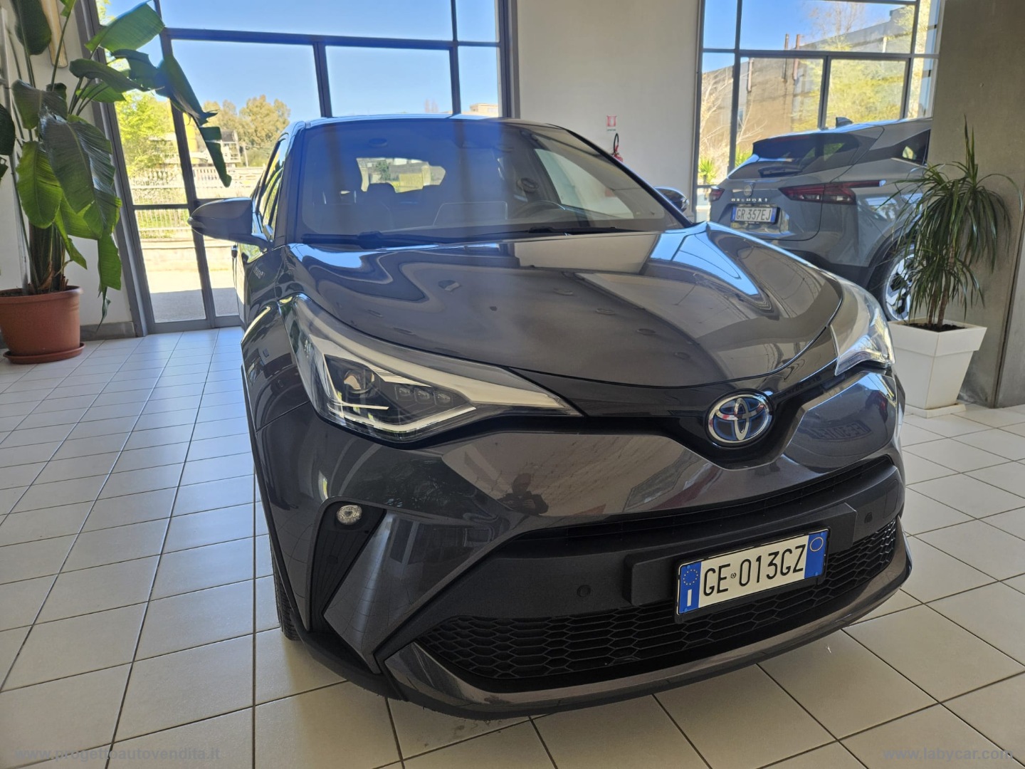 TOYOTA C-HR
