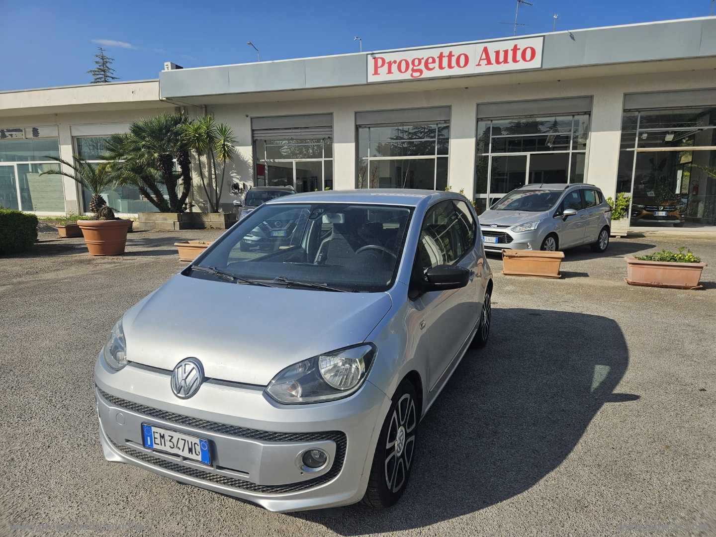VOLKSWAGEN up!