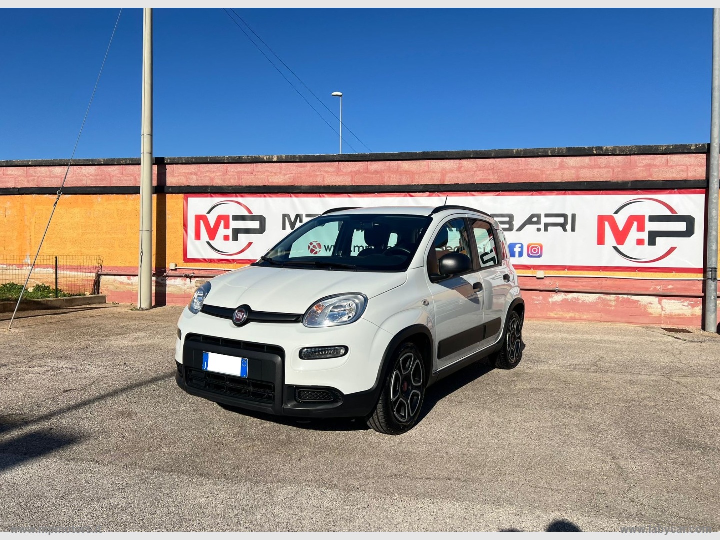 PANDA CITY LIFE 1.0 70CV HYBRID IVA ESPOSTA                                            