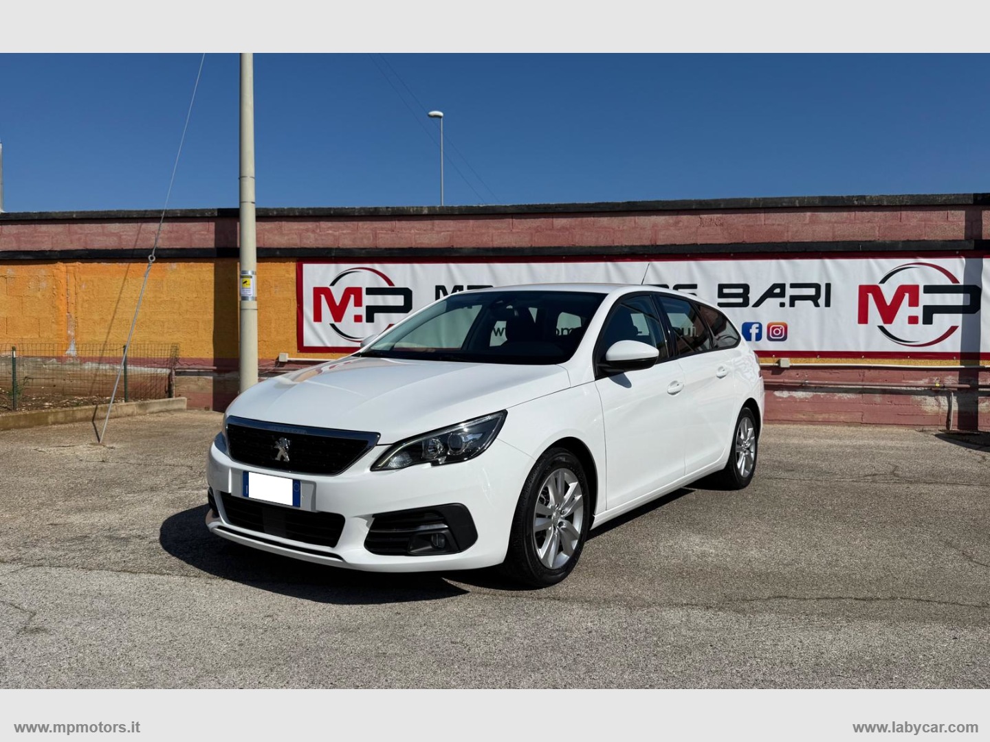 PEUGEOT 308
