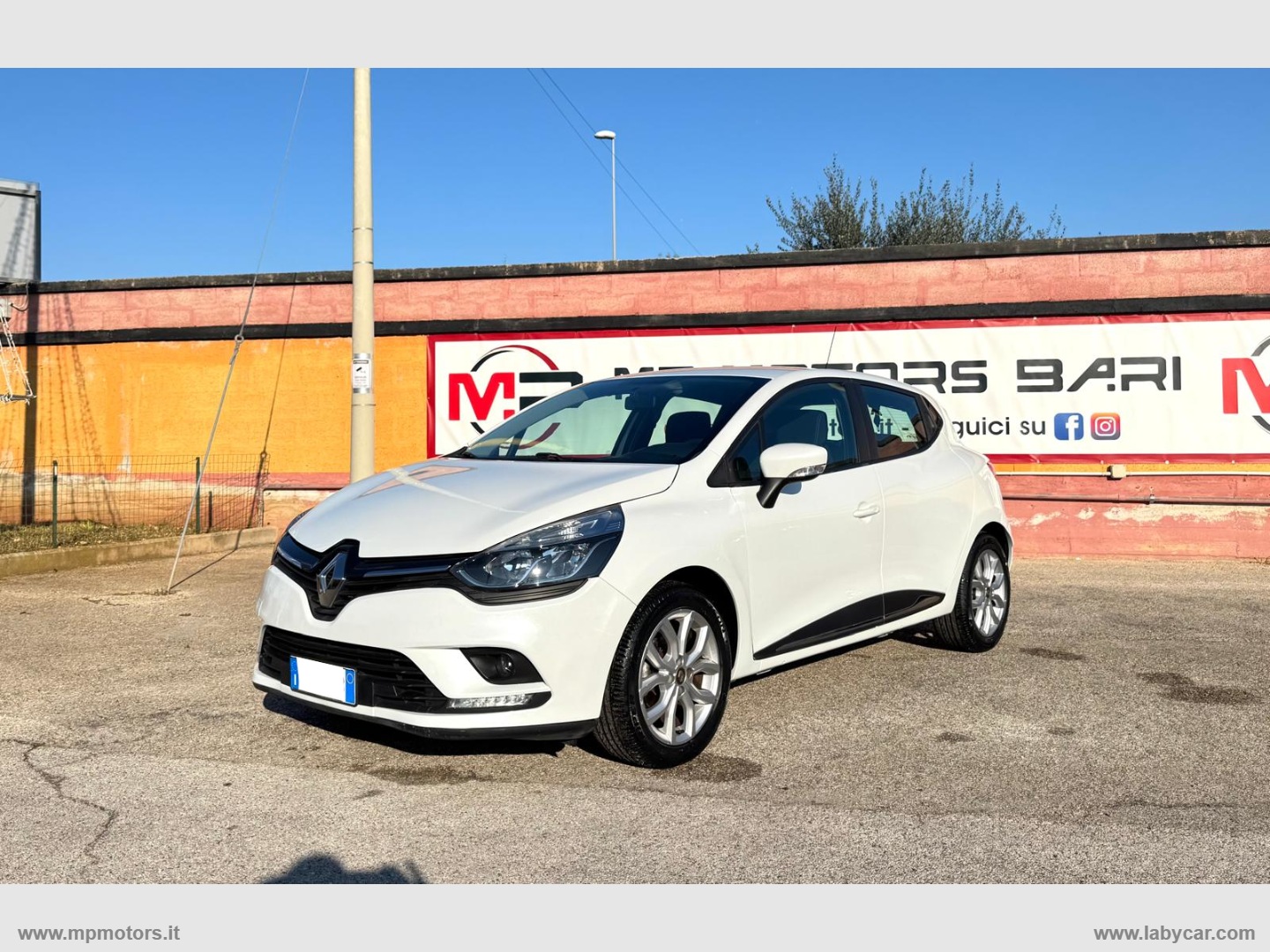 RENAULT Clio