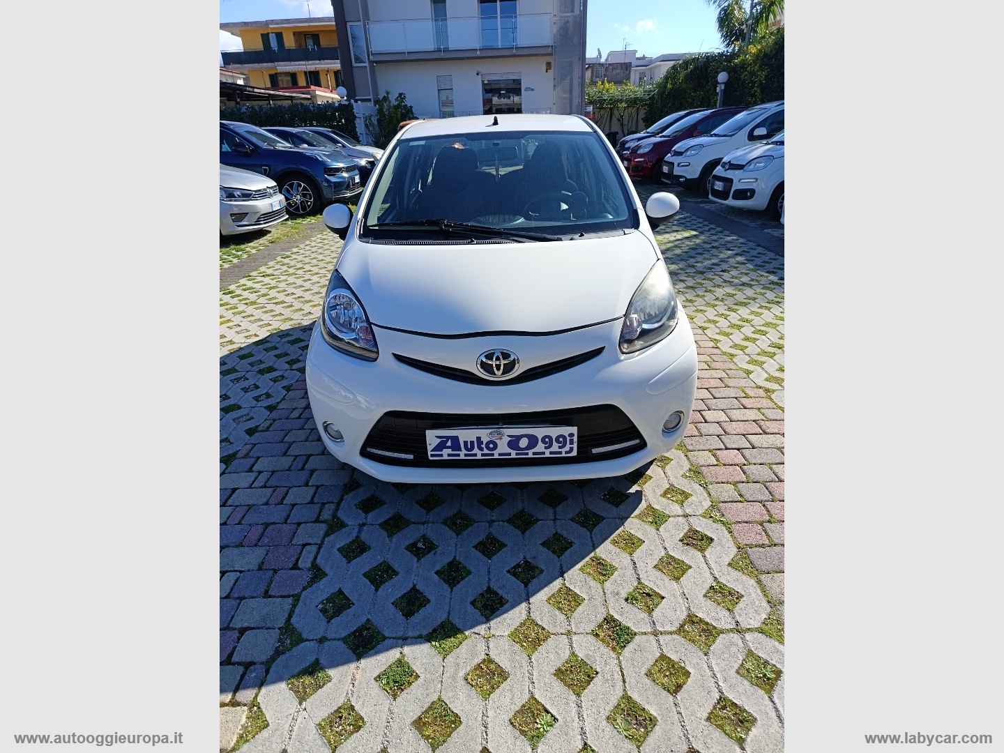 Aygo 1.0 12V VVT-i 5p. Active Connect                                                        