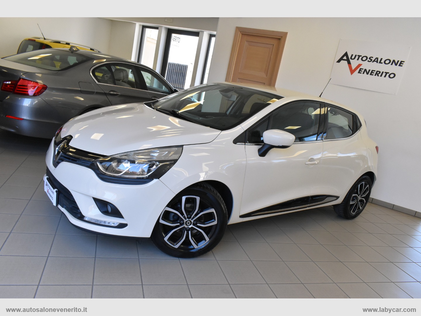 RENAULT Clio