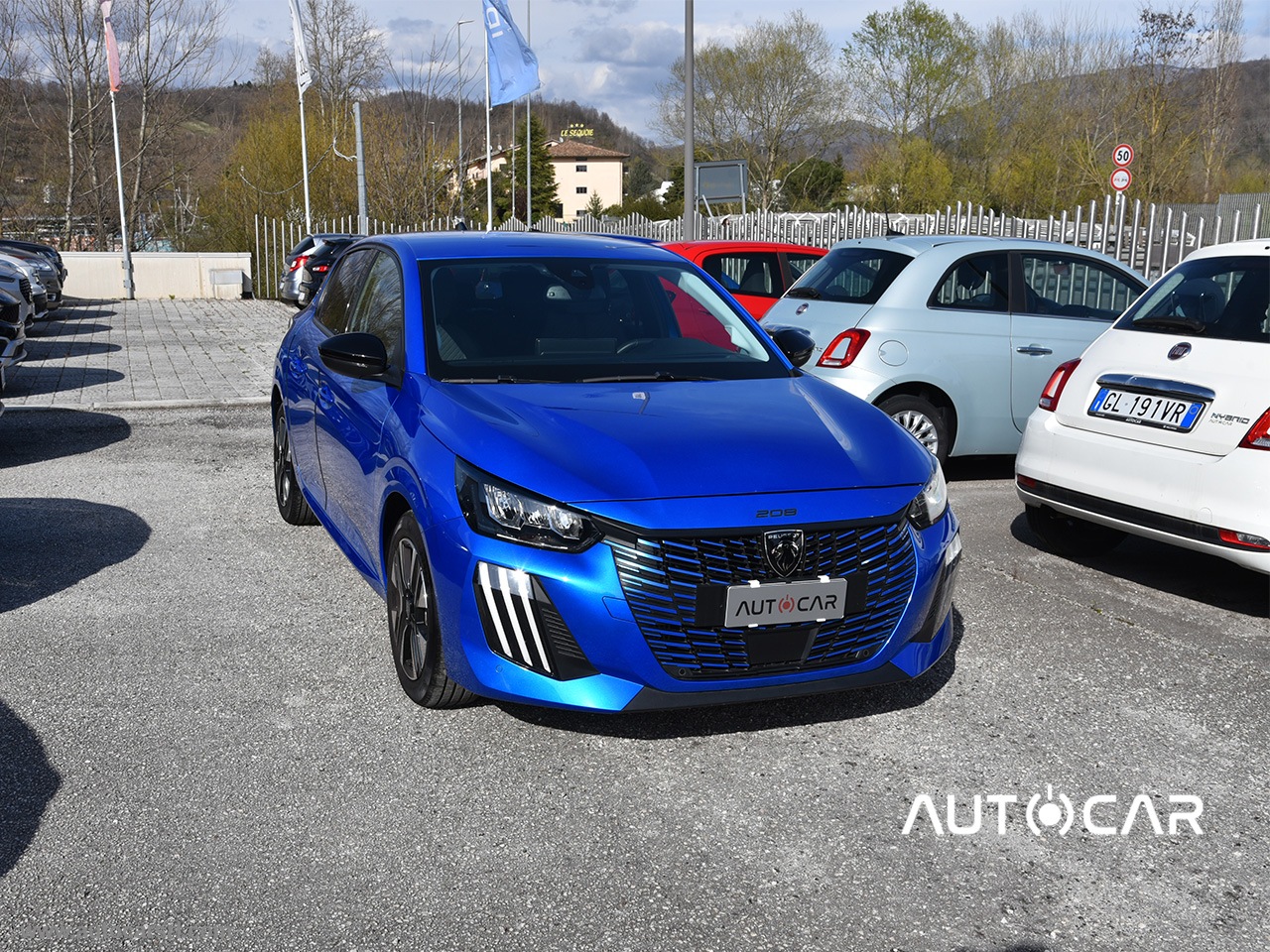 PEUGEOT 208