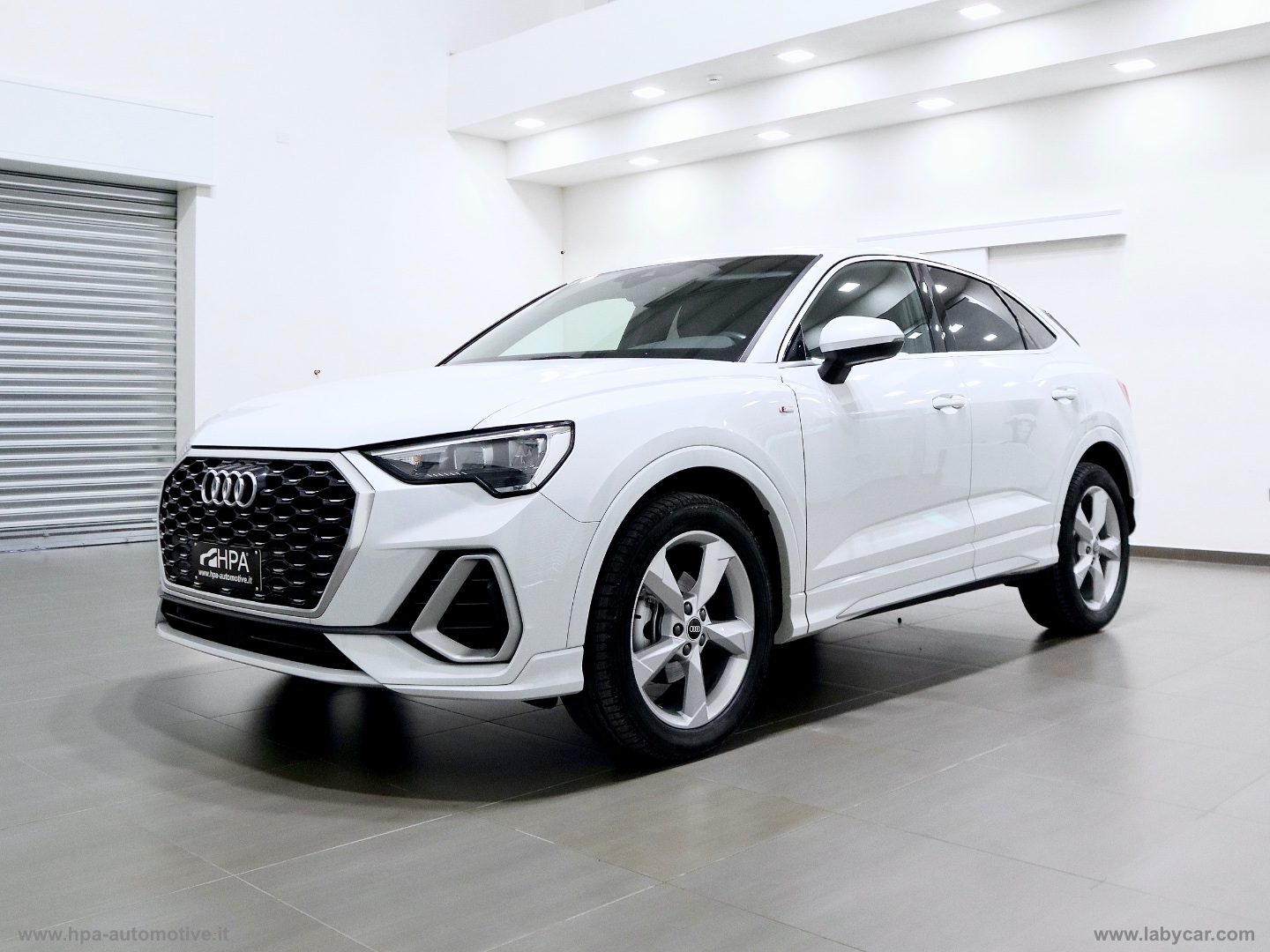 AUDI Q3