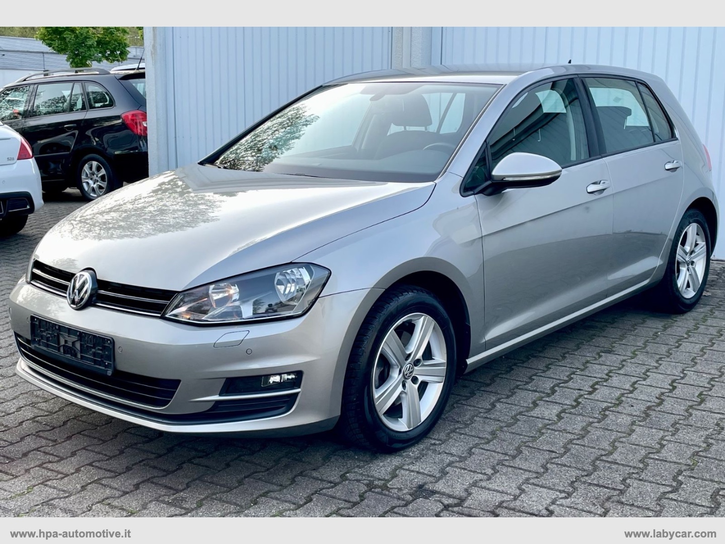 VOLKSWAGEN Golf