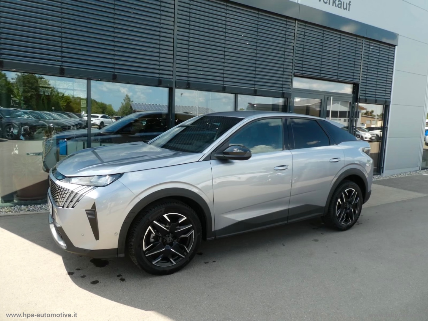 PEUGEOT 3008 Hybrid 136 e-DCS6 Allure NAVI LED AUTOMATICA CARPLAY RETROCAMERA 360            