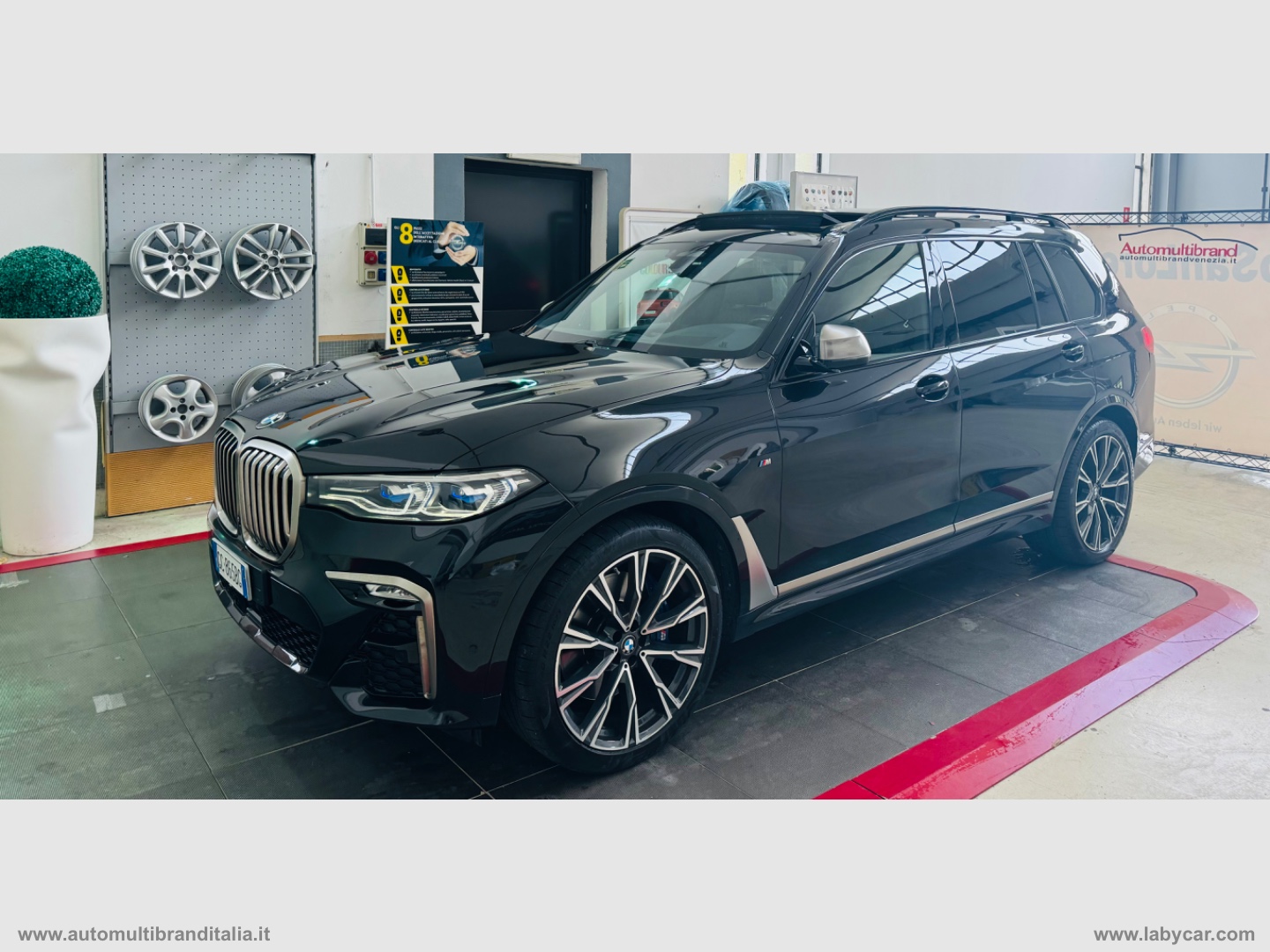 X7 xDrive M50i                                                        