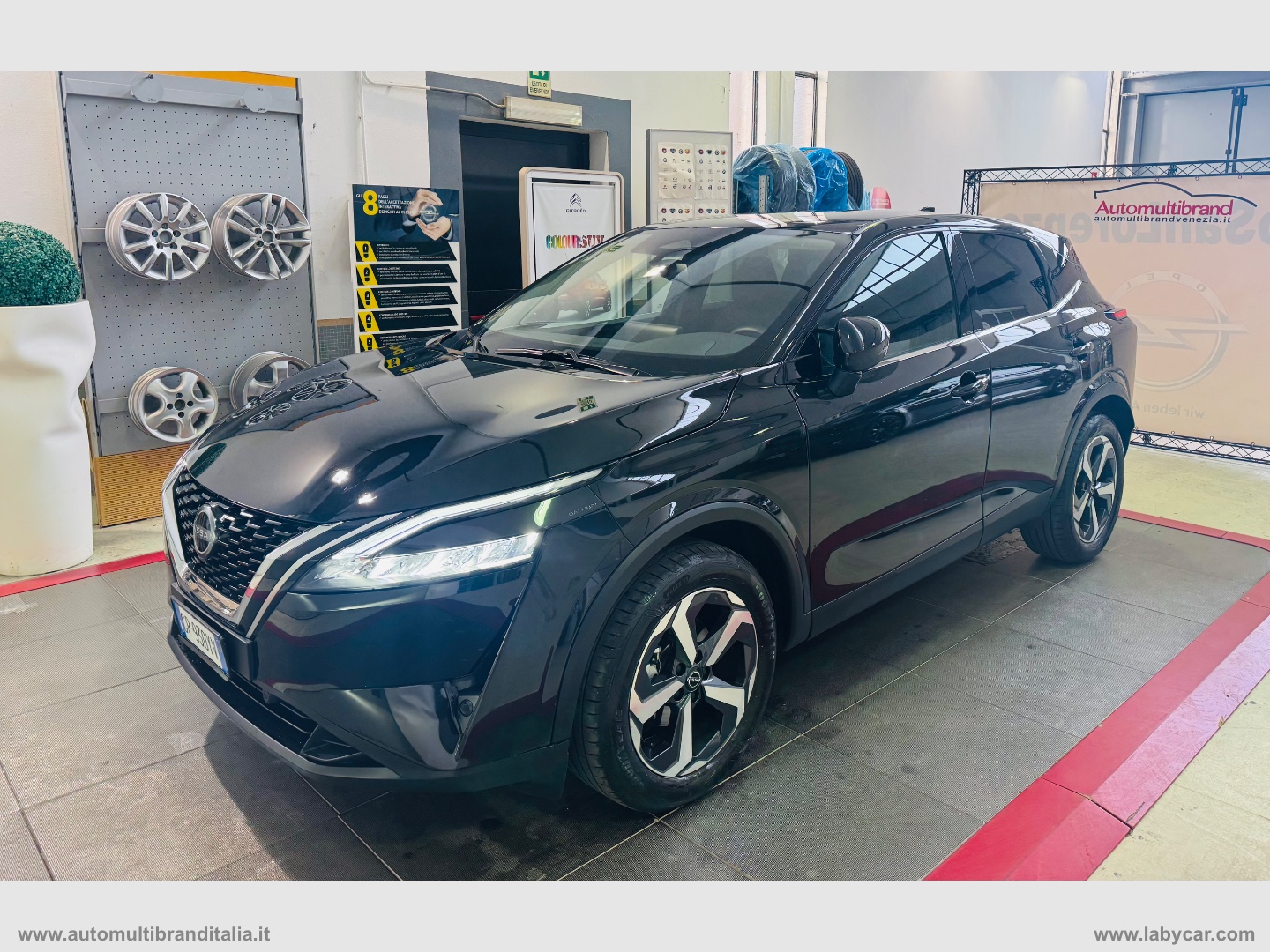 NISSAN Qashqai