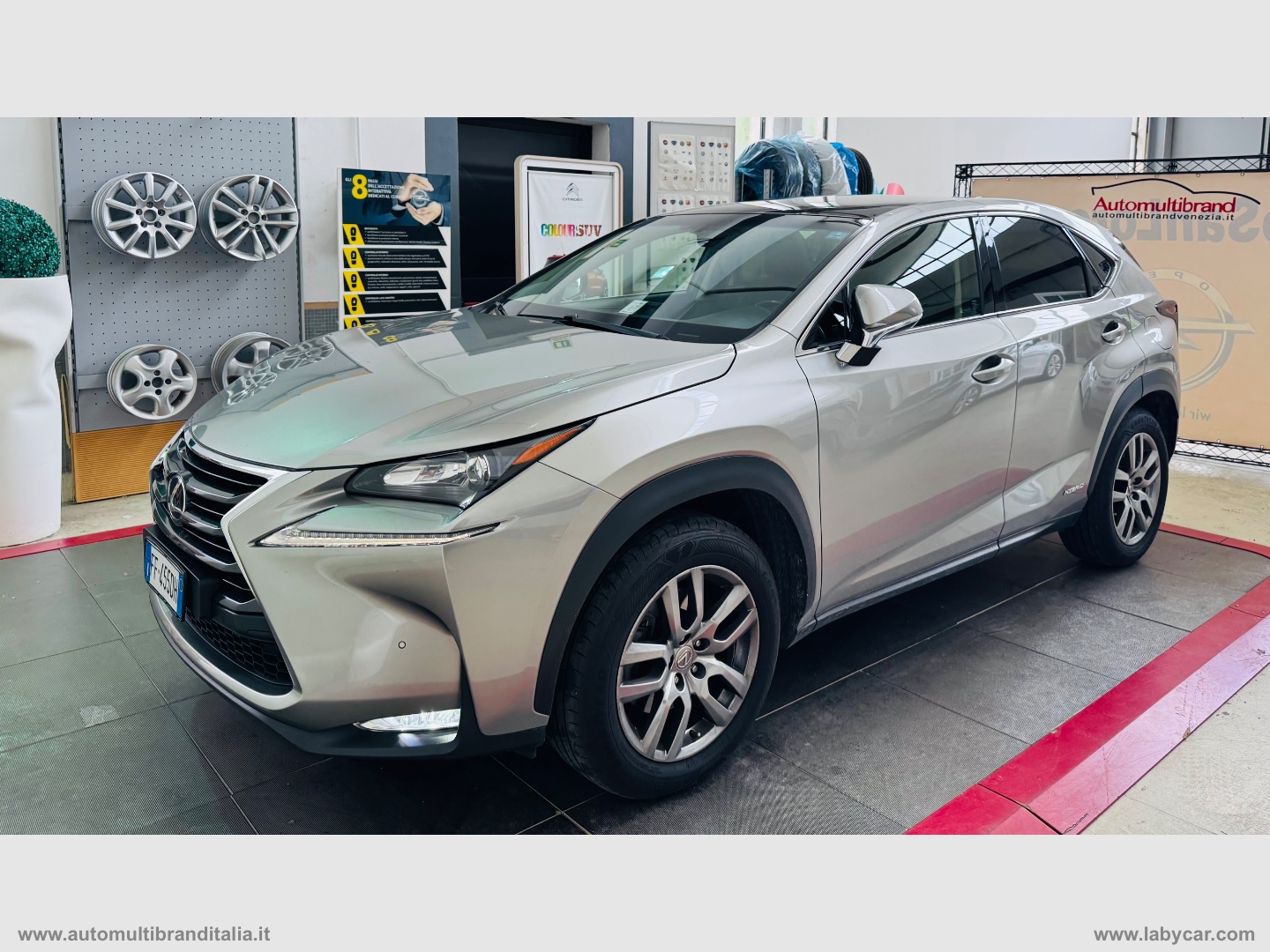 LEXUS