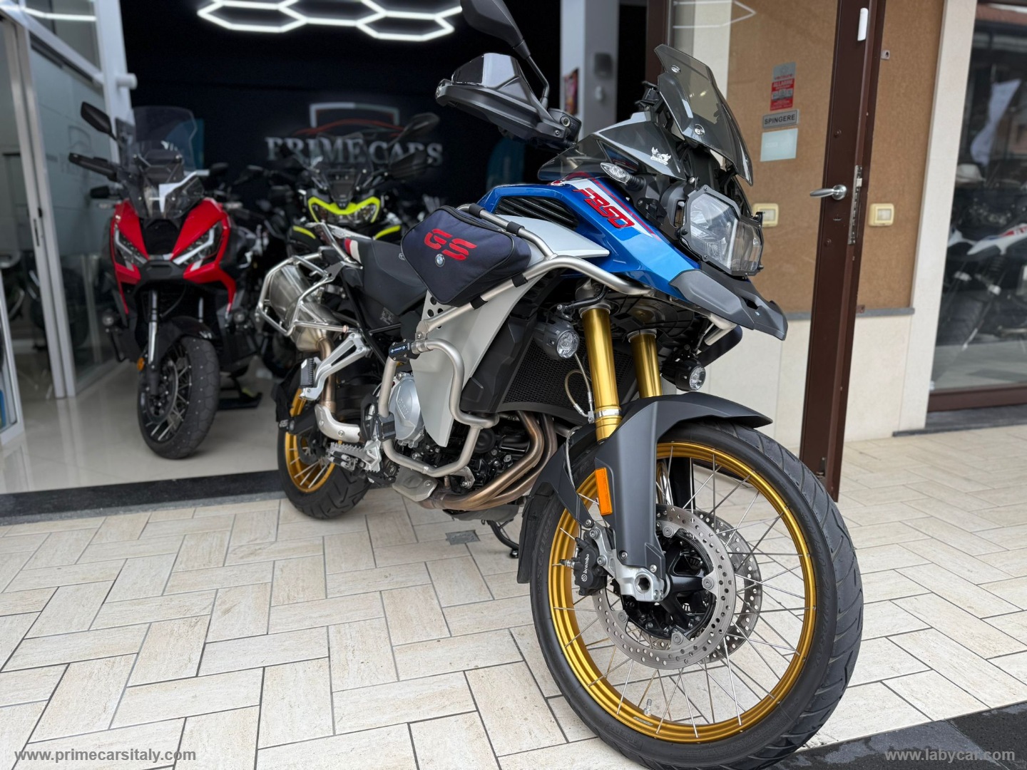 F 850 GS ADVENTURE                                                        