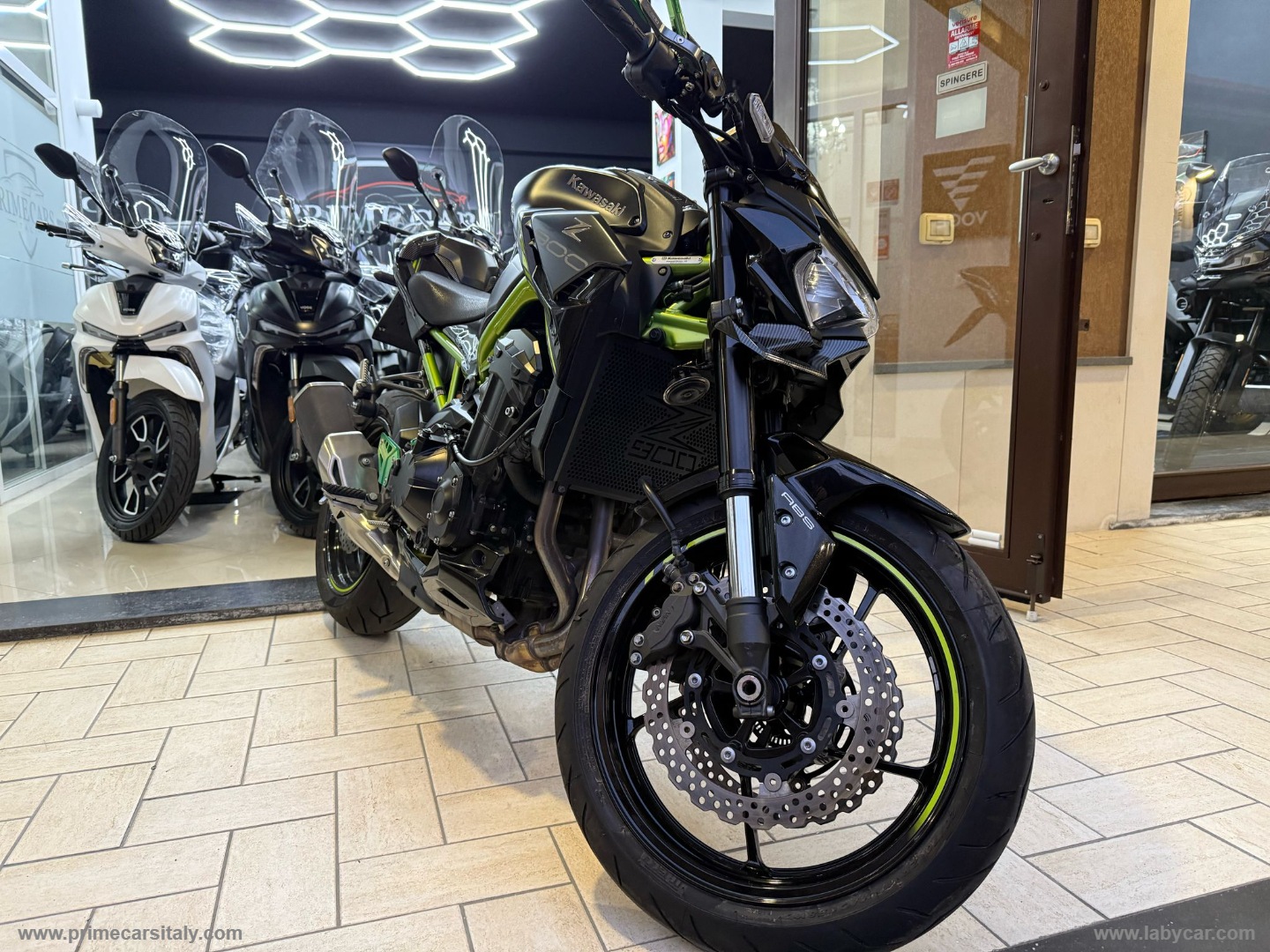 Z900                                                        