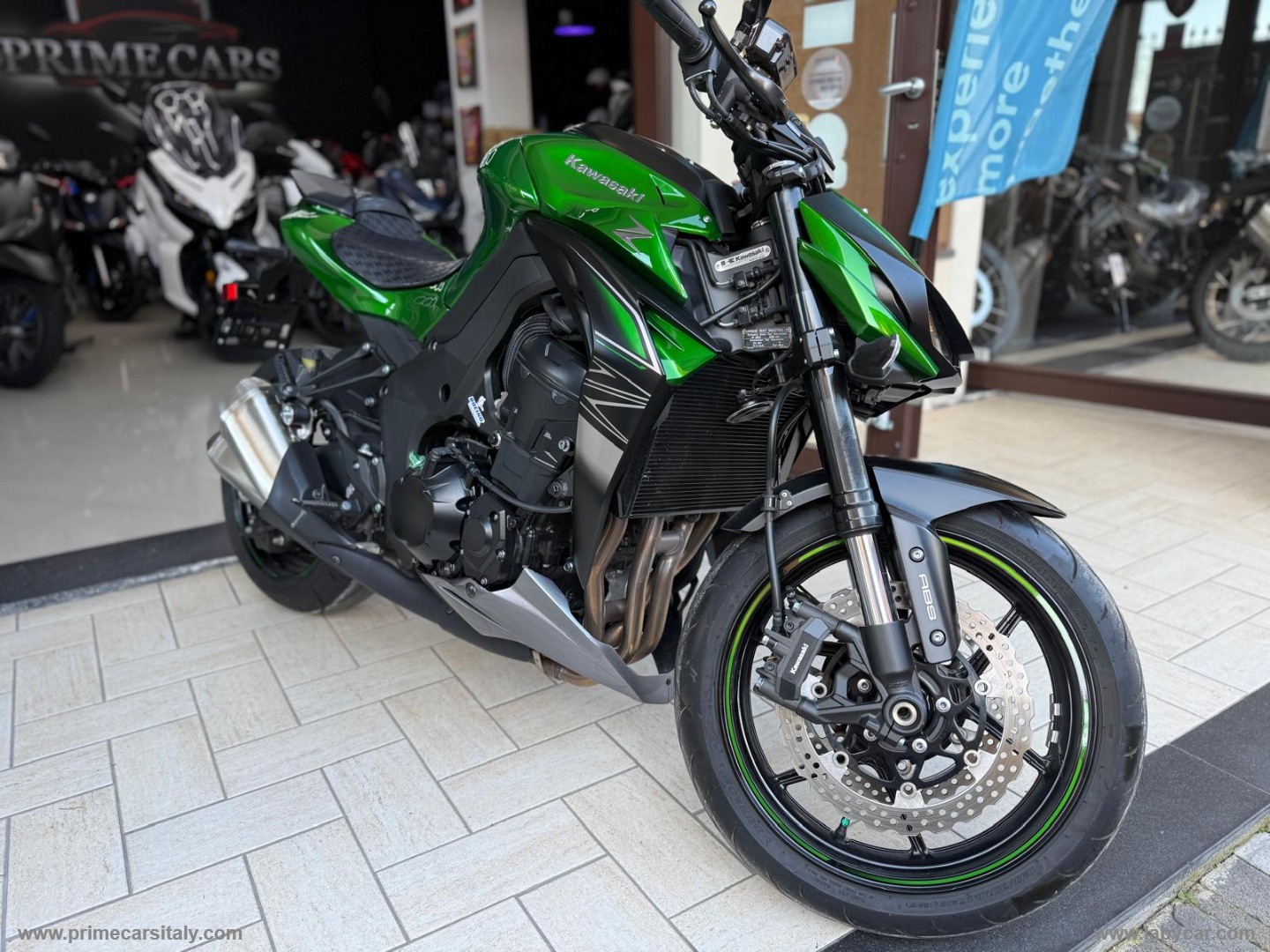 KAWASAKI Z1000