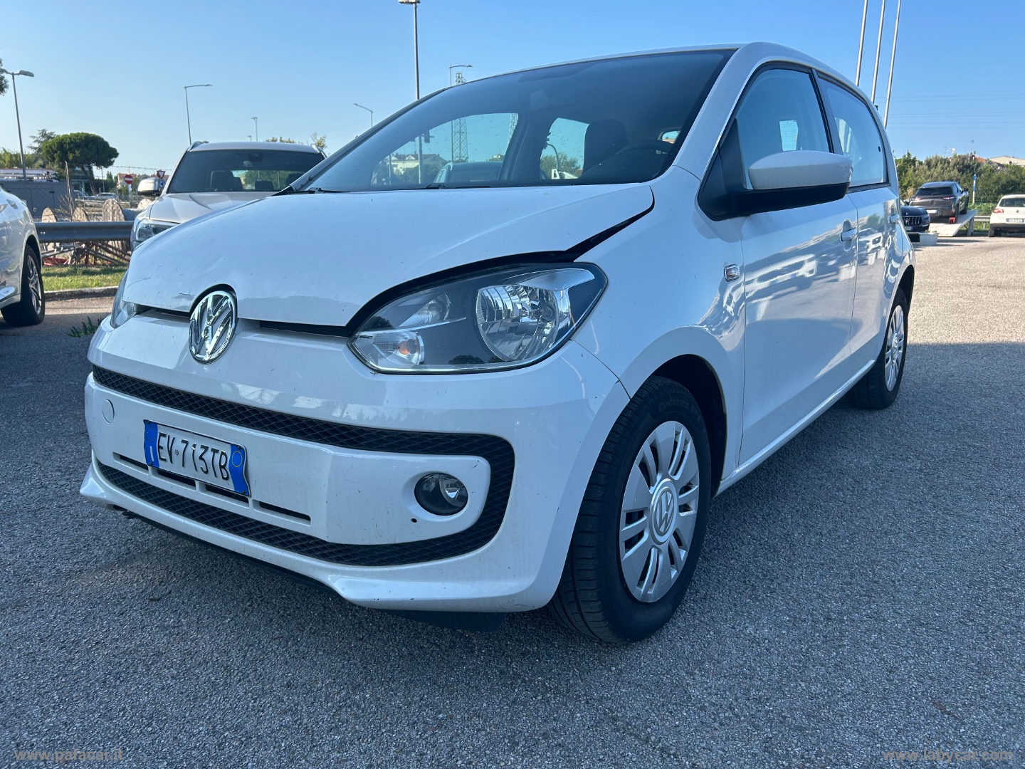 VOLKSWAGEN up!