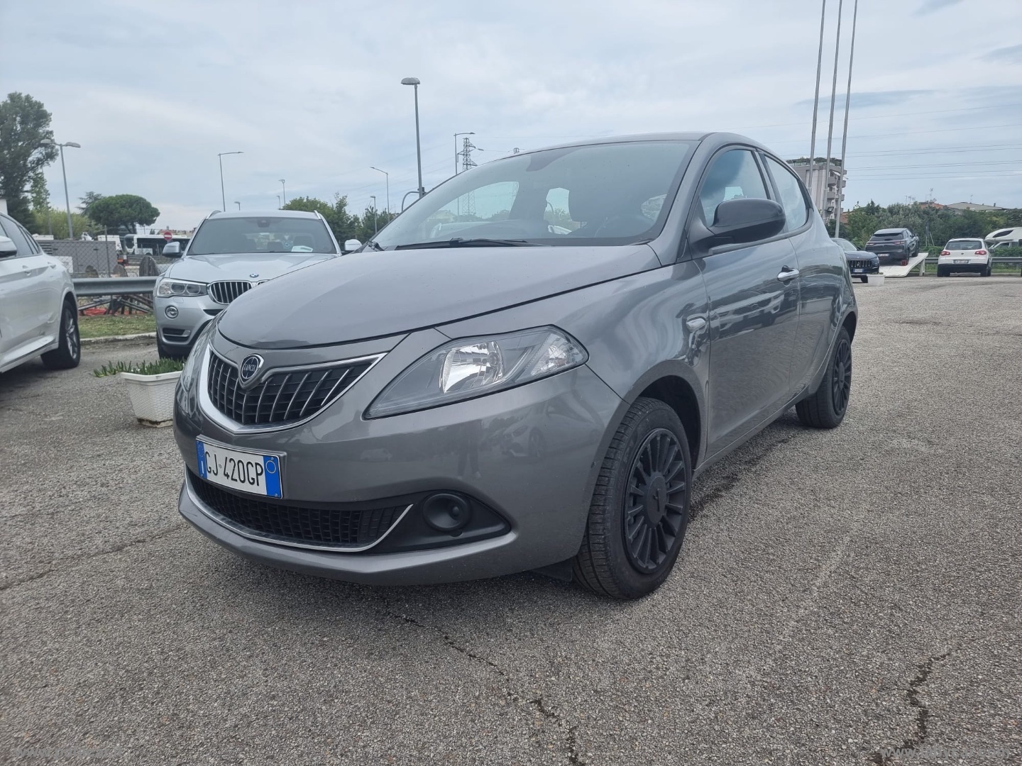 LANCIA Ypsilon