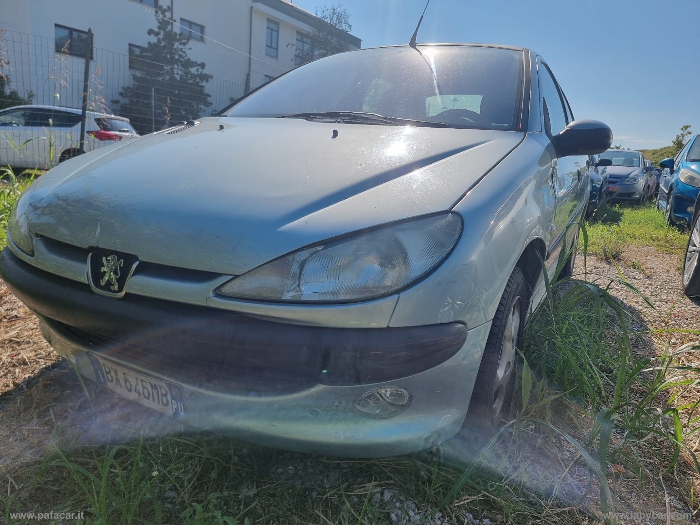 PEUGEOT 206