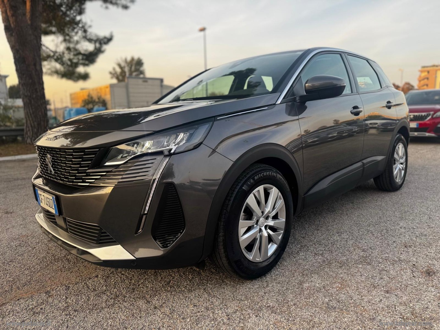 PEUGEOT 3008