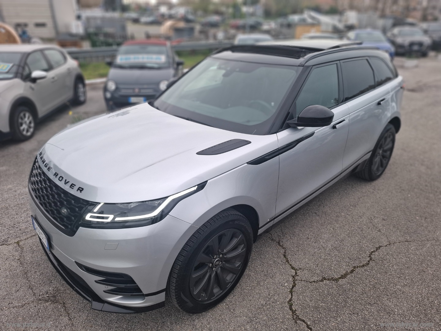 LAND ROVER&nbsp;Range Rover Velar