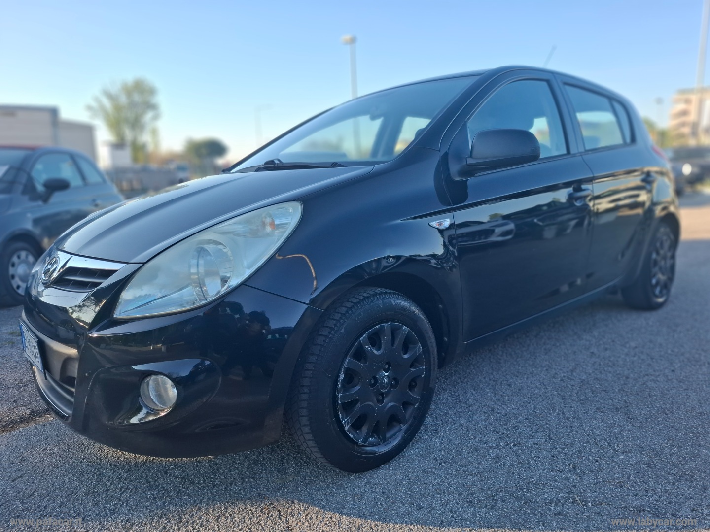 HYUNDAI&nbsp;i20