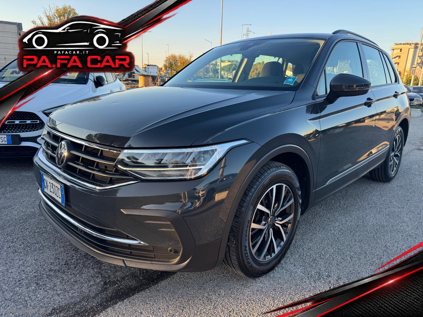 VOLKSWAGEN Tiguan 2.0 TDI 150CV SCR DSG Life                                                        
