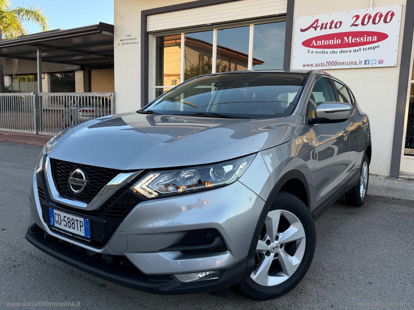 NISSAN Qashqai