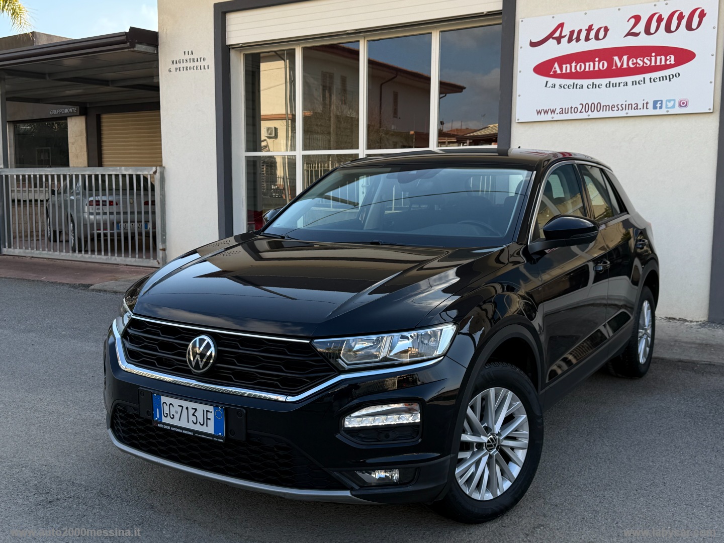 VOLKSWAGEN T-Roc