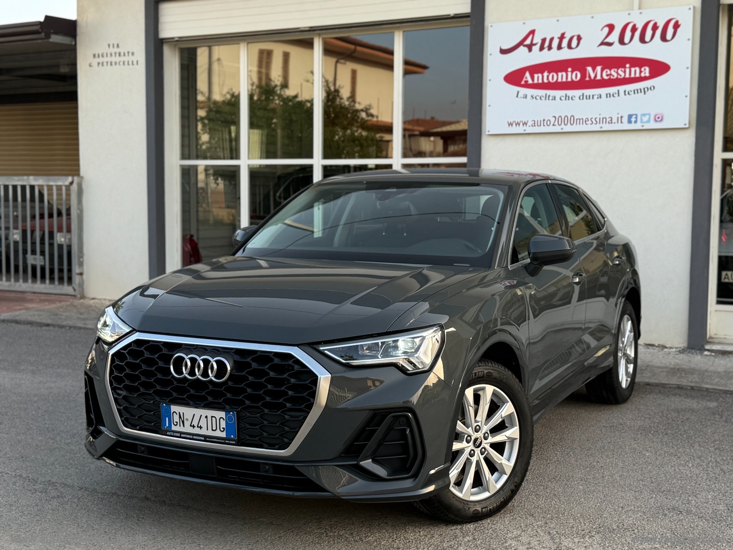 AUDI Q3