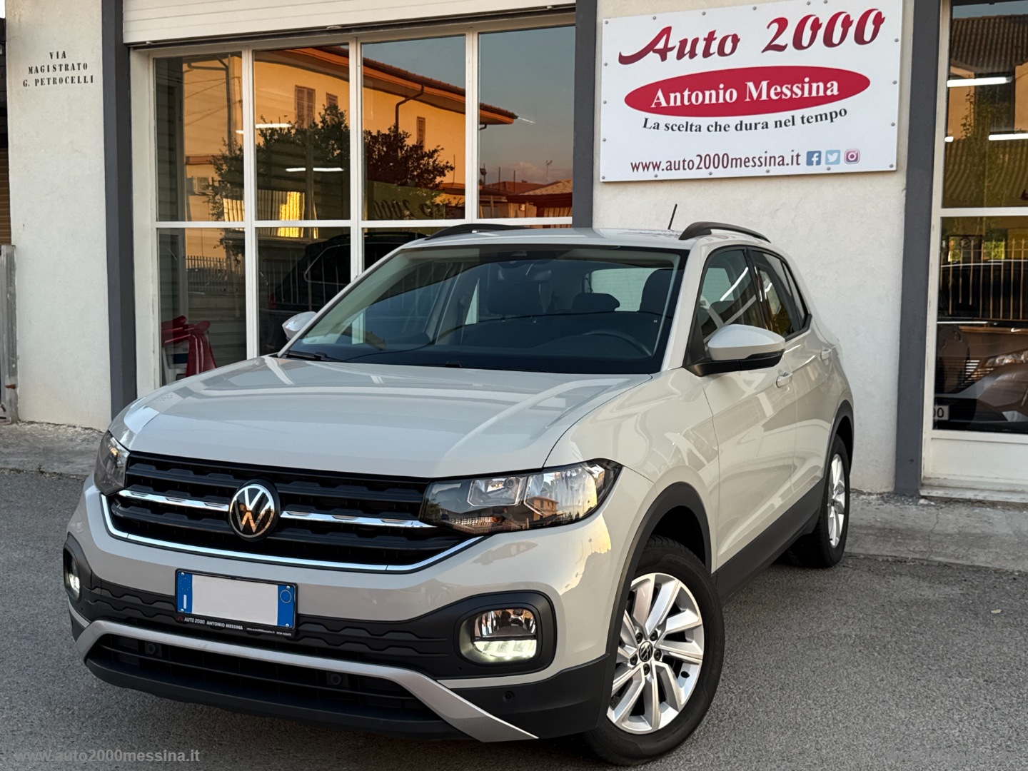 VOLKSWAGEN T-Cross