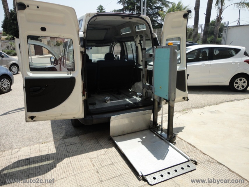 FIAT Doblò 1.9 JTD TRASPORTO DISABILI 