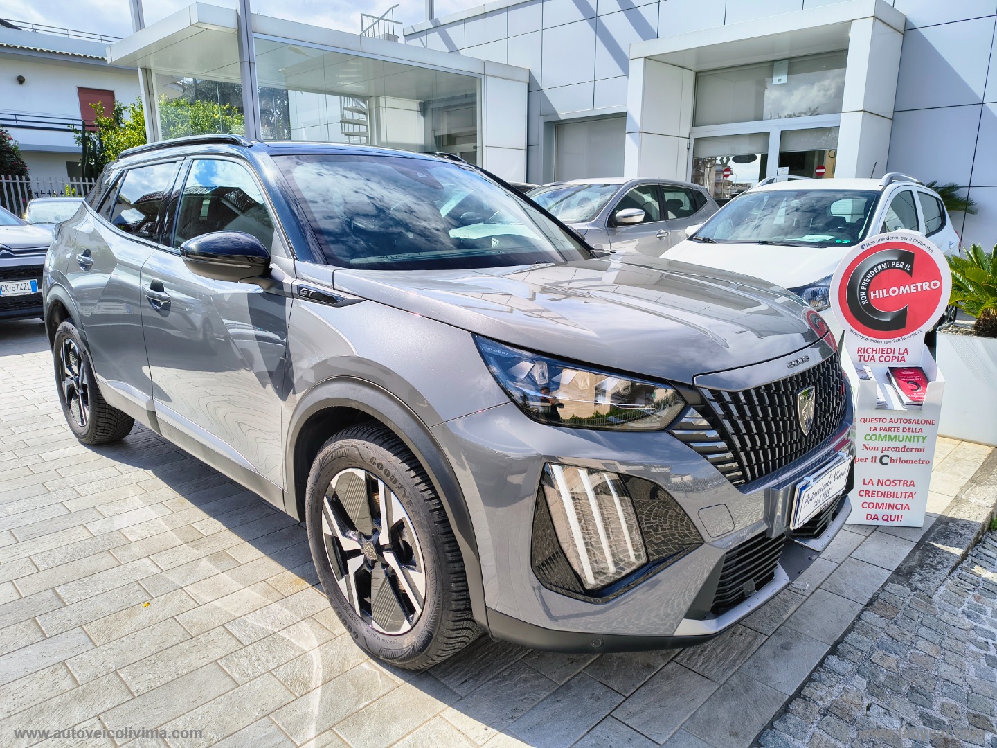 PEUGEOT 2008