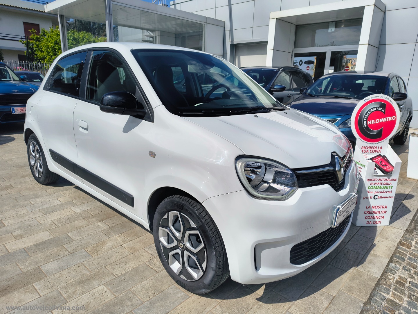 RENAULT Twingo