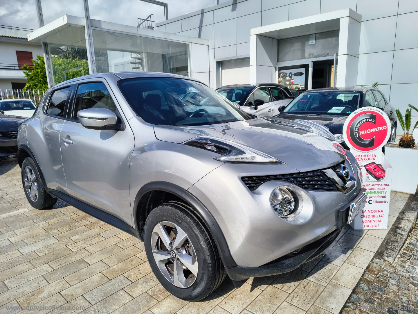 NISSAN Juke
