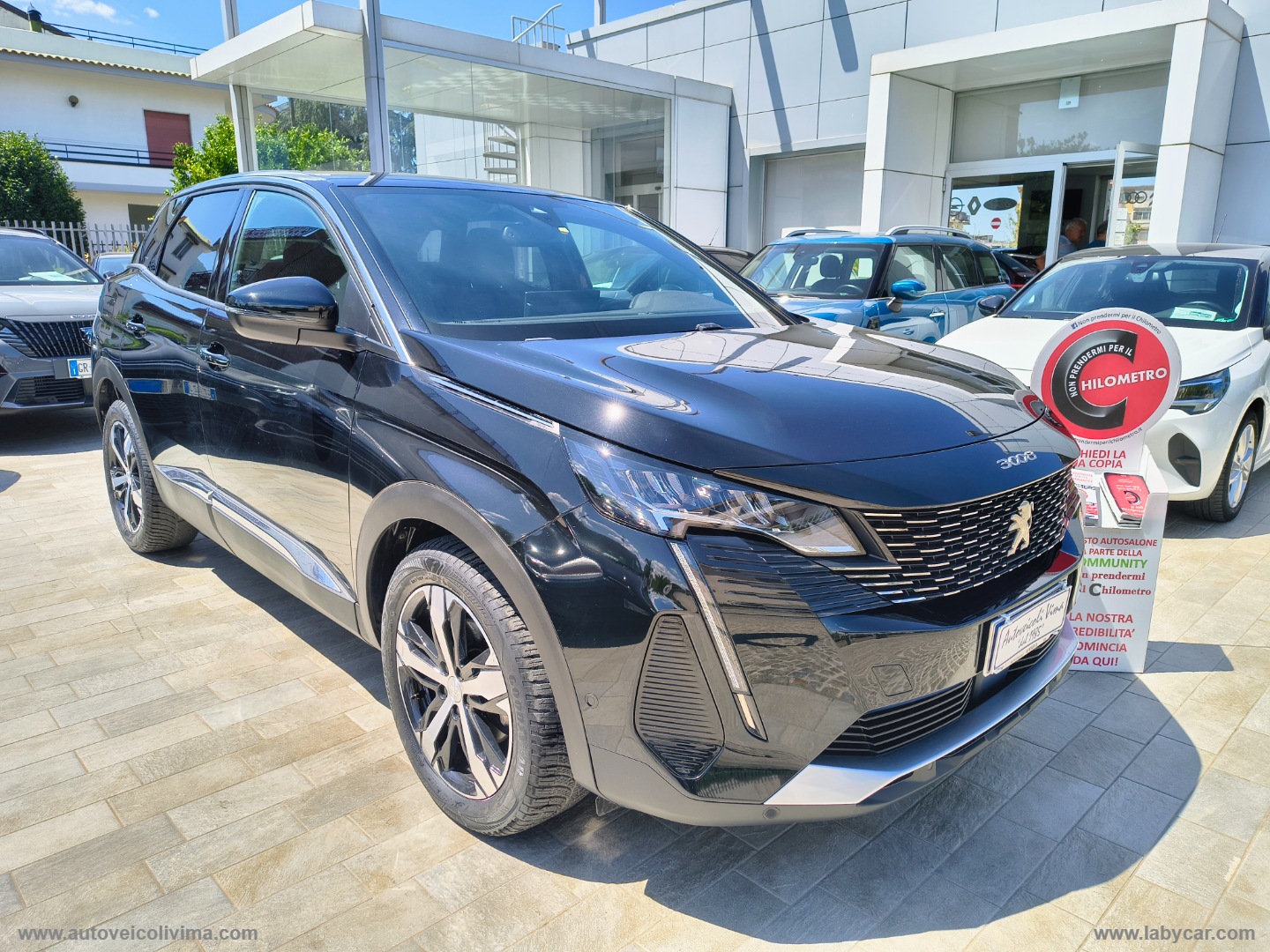 PEUGEOT 3008
