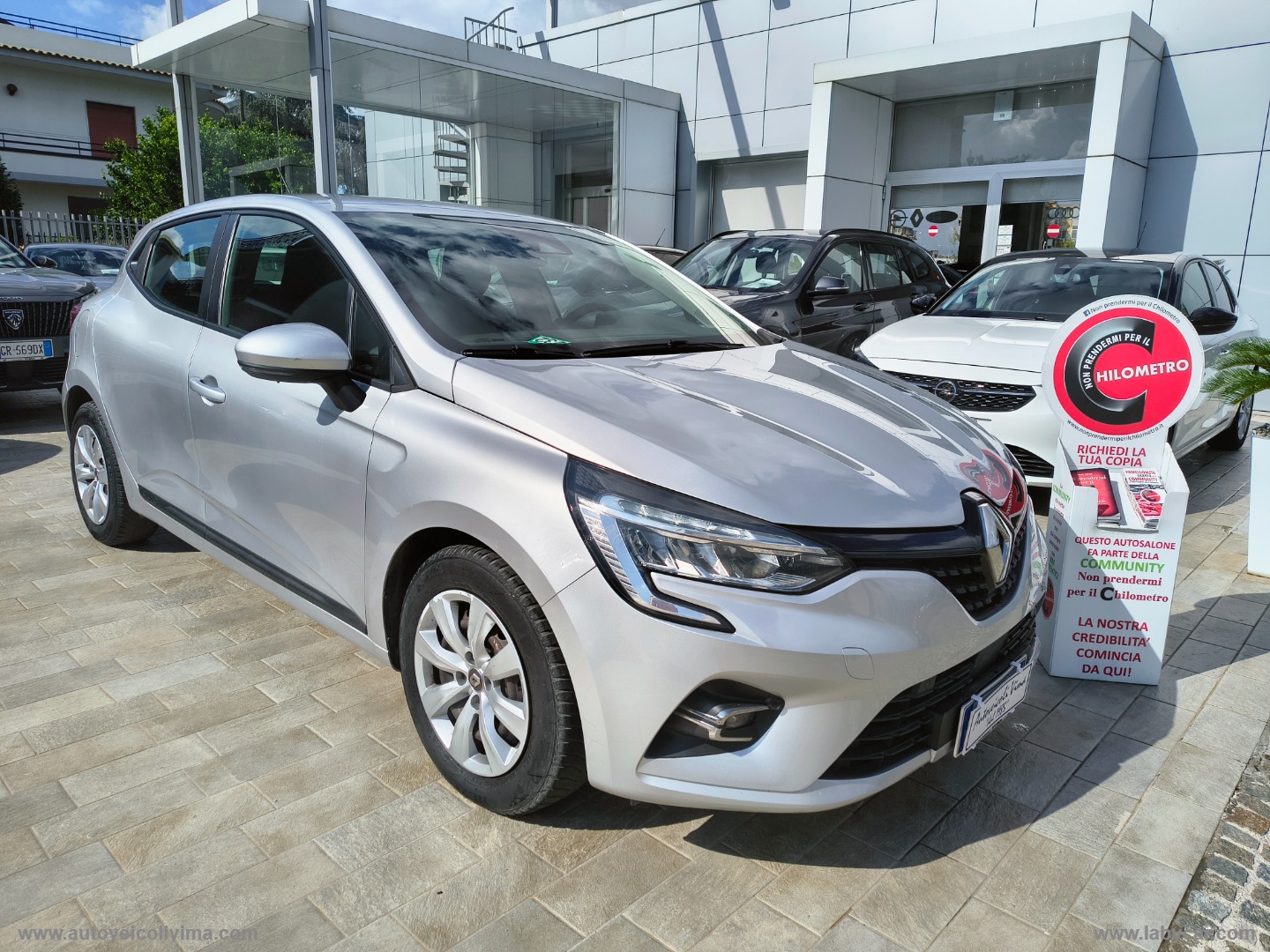 RENAULT Clio