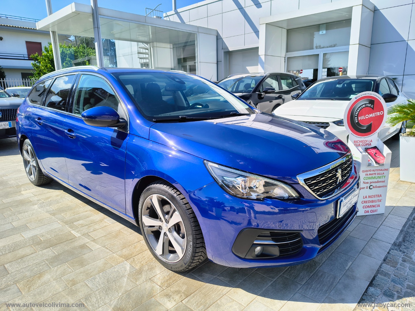 PEUGEOT 308
