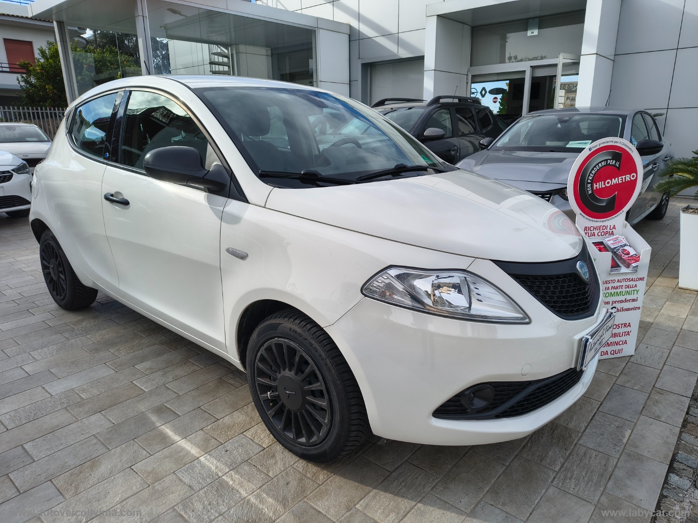 LANCIA Ypsilon