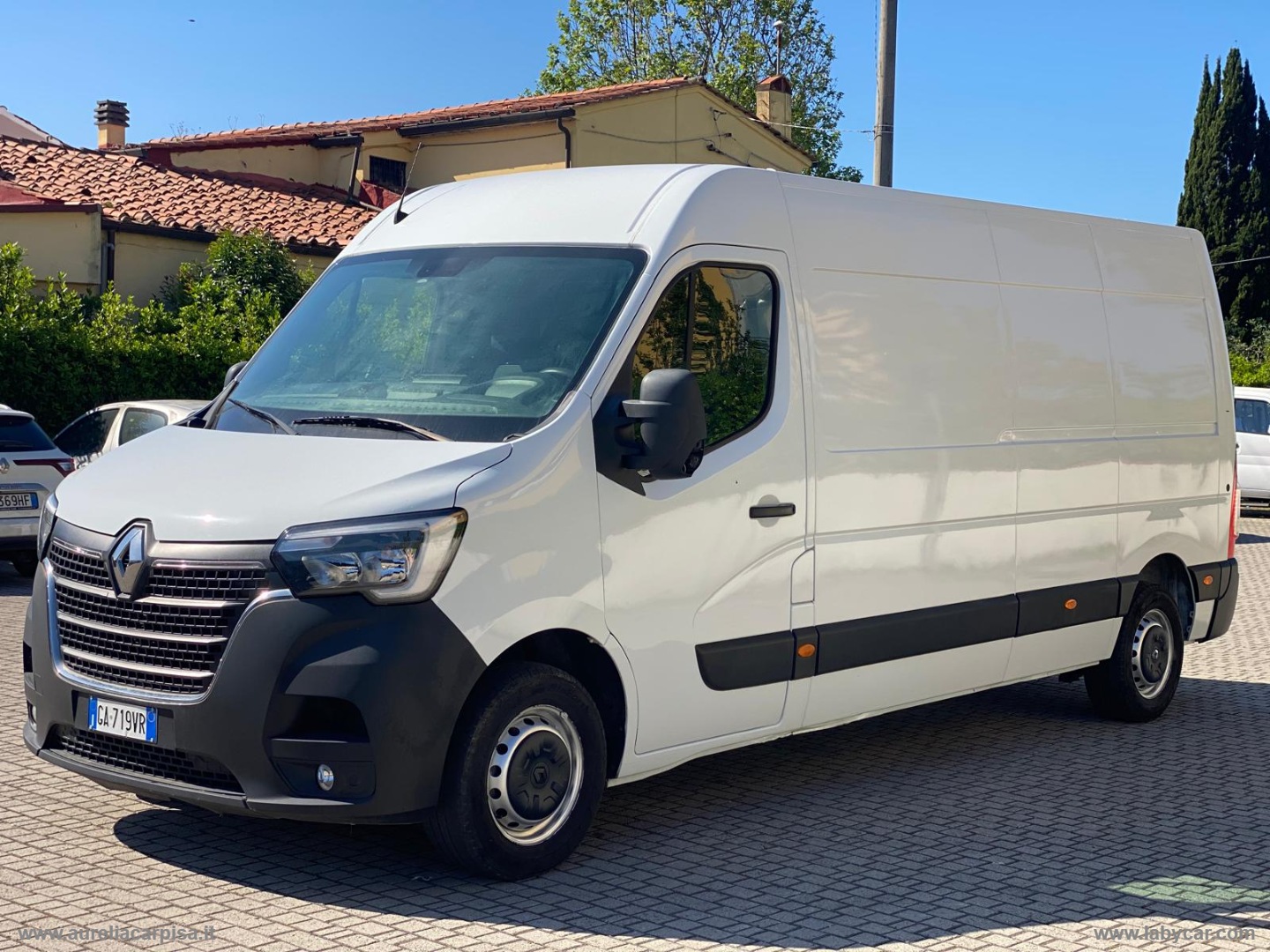 RENAULT Master