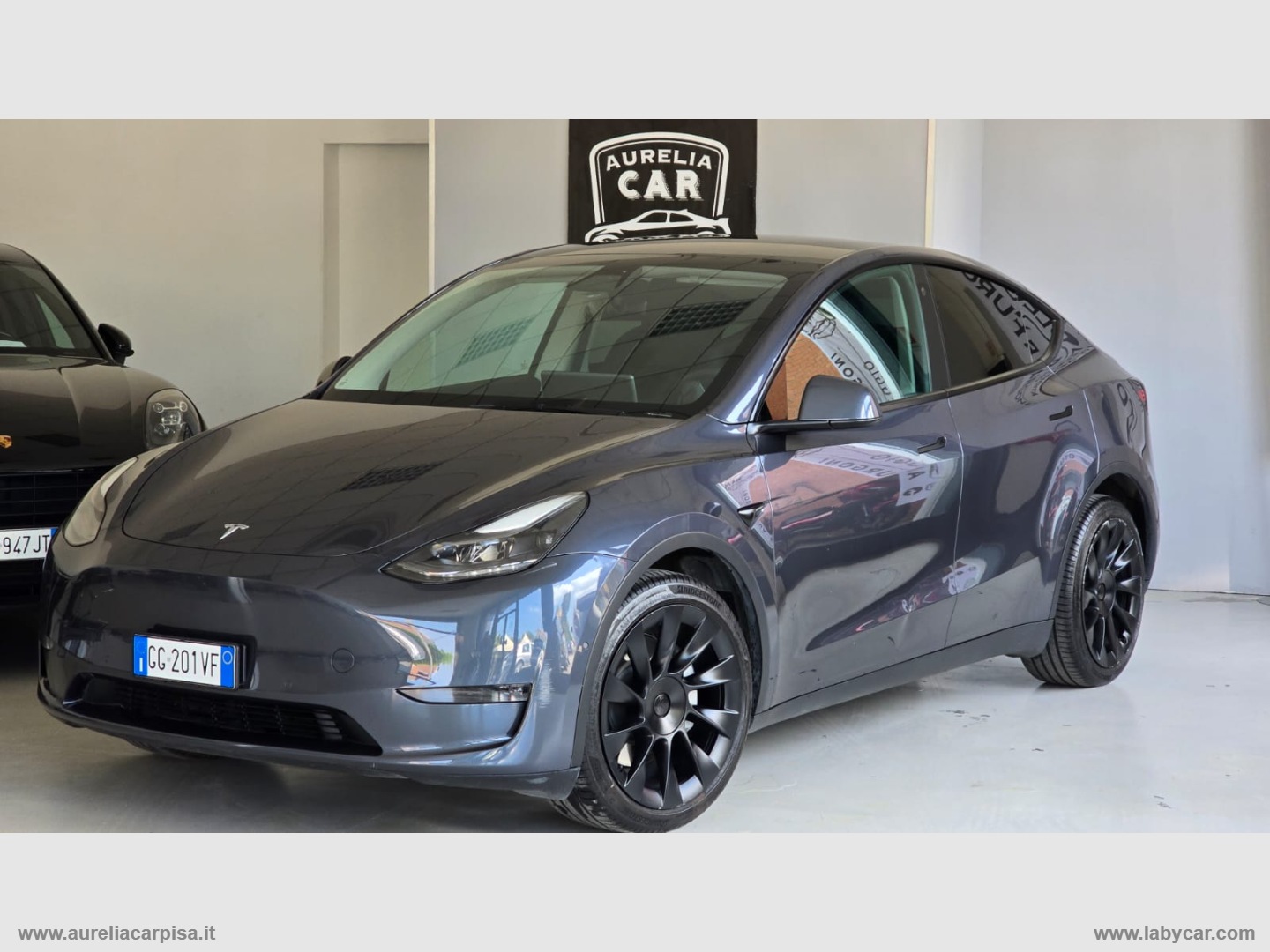 TESLA Model Y