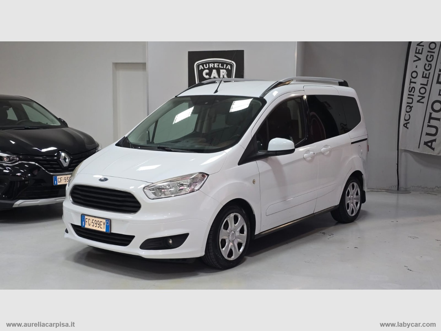 FORD&nbsp;Tourneo Courier