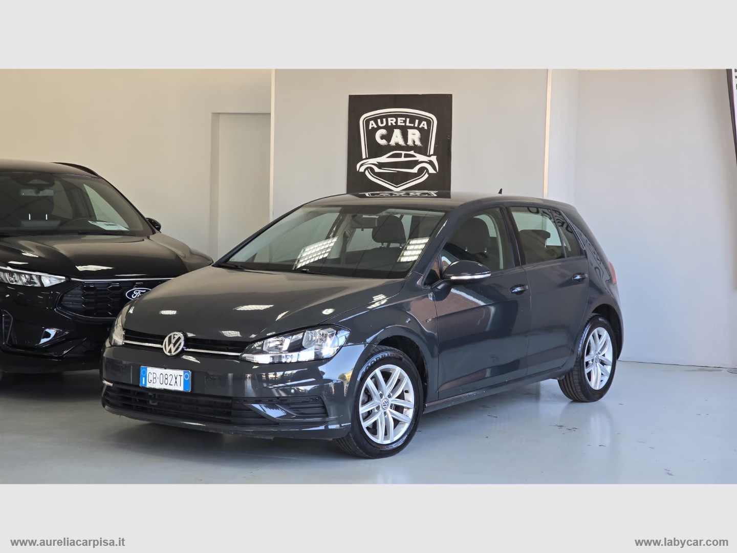 VOLKSWAGEN&nbsp;Golf