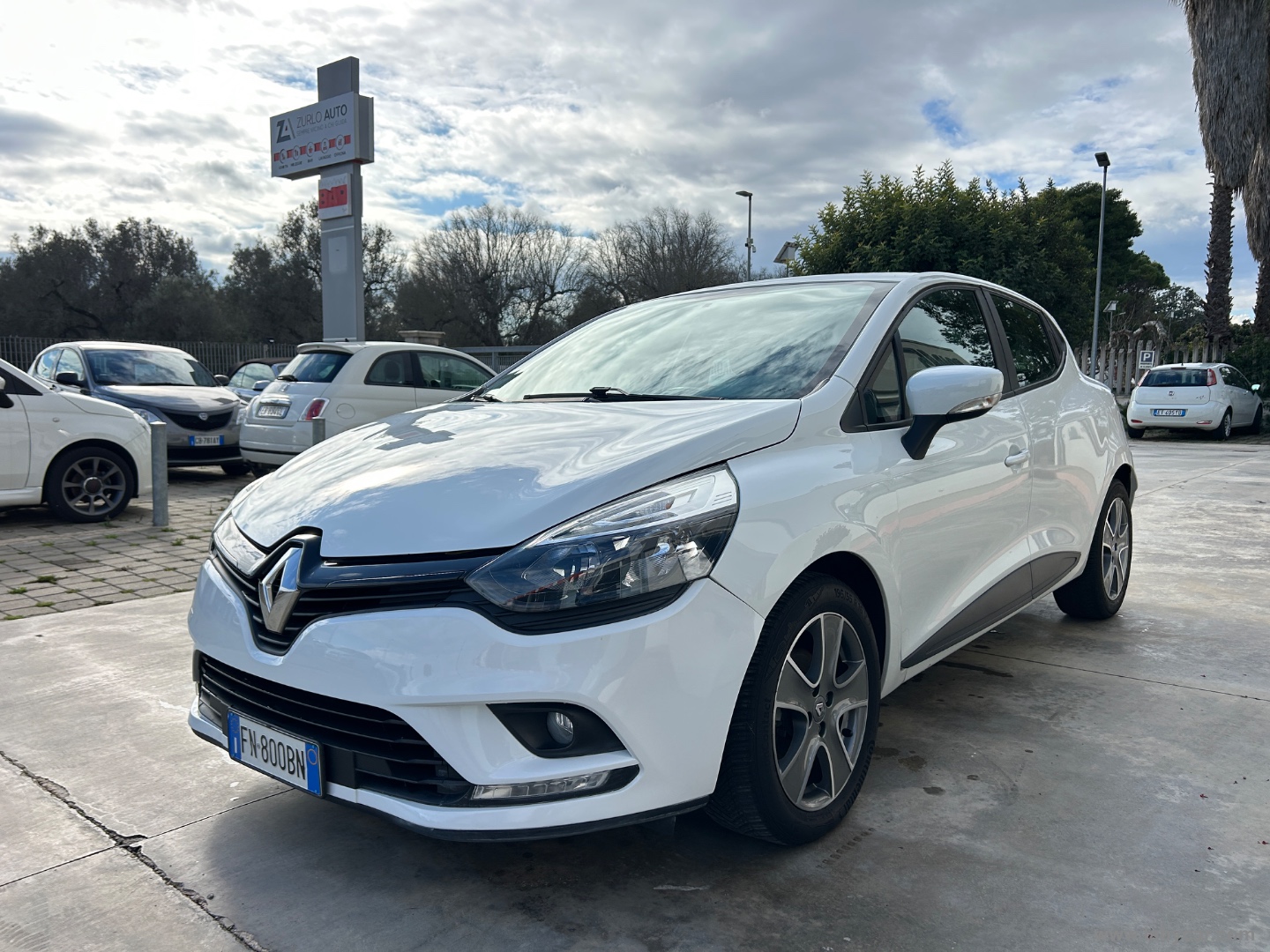 RENAULT Clio