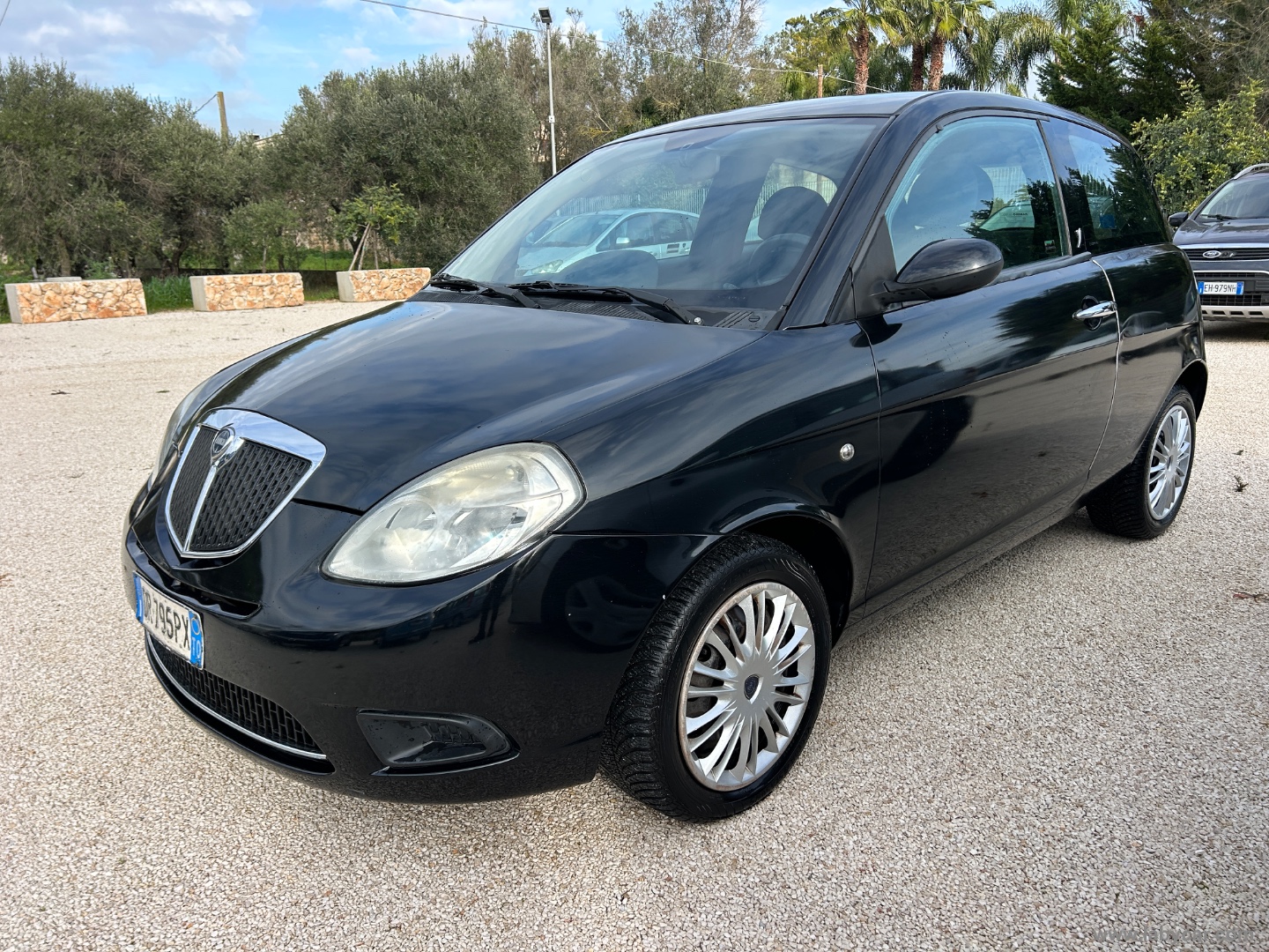 LANCIA Ypsilon