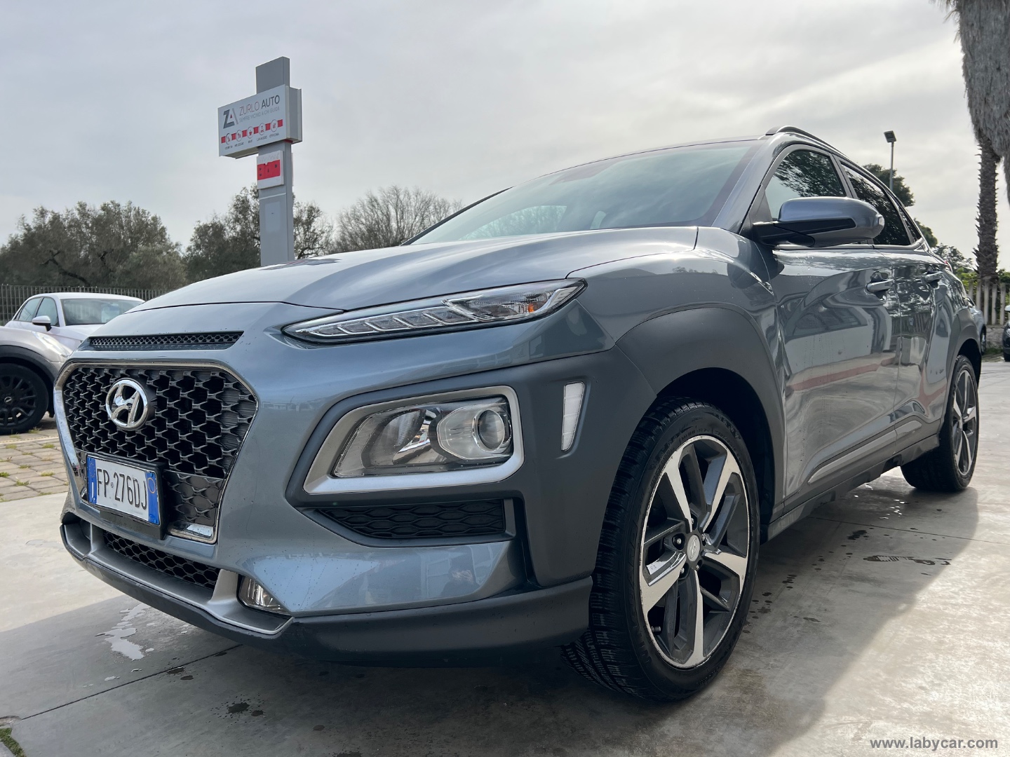 HYUNDAI Kona