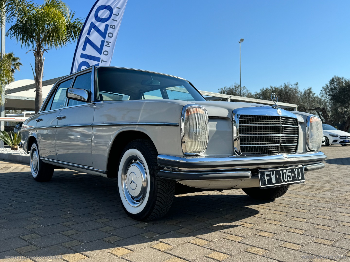 MERCEDES-BENZ Serie 200-280