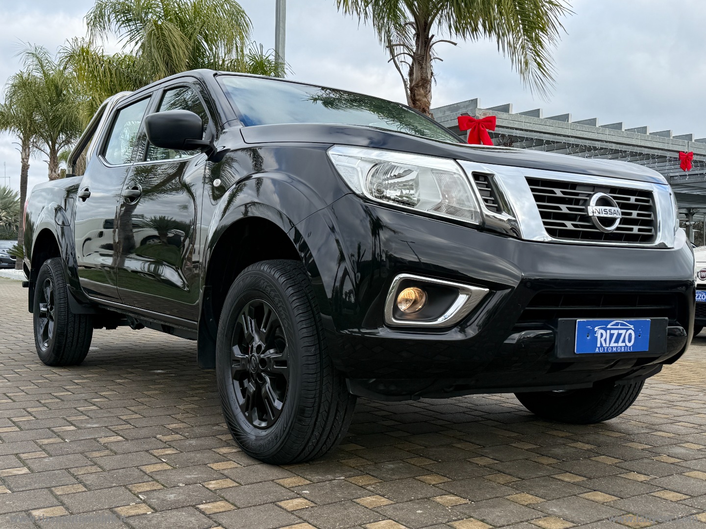 NISSAN Navara